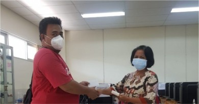 Aksi Sosial KSU PENABUR Cirebon kepada salah satu anggota (Bpk. Fejri)